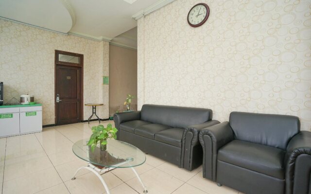 Grace Residence By OYO Rooms