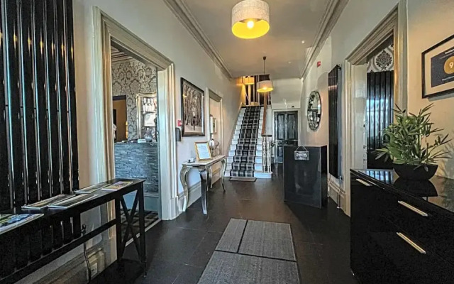 Mount Stewart Hotel