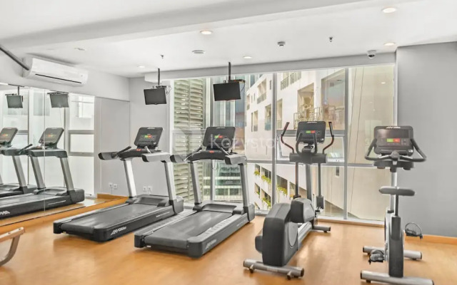 Meadow by Kozystay | Newly Renovated | Kebon Jeruk