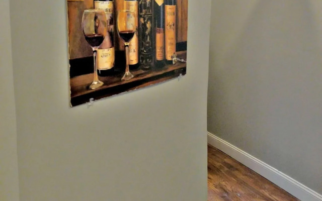 Hipsters Cove Bed & Breakfast