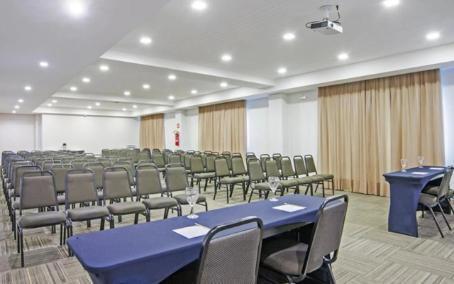 Slim Curitiba Av. das Torres by Slaviero Hoteis