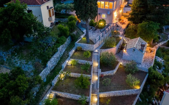 Apartments Luksic