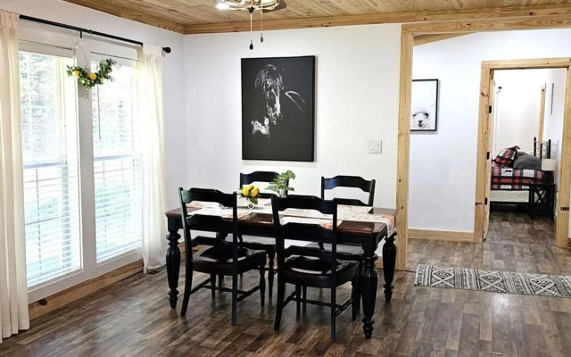 Modern Style Peaceful Tranquility Pet Friendly