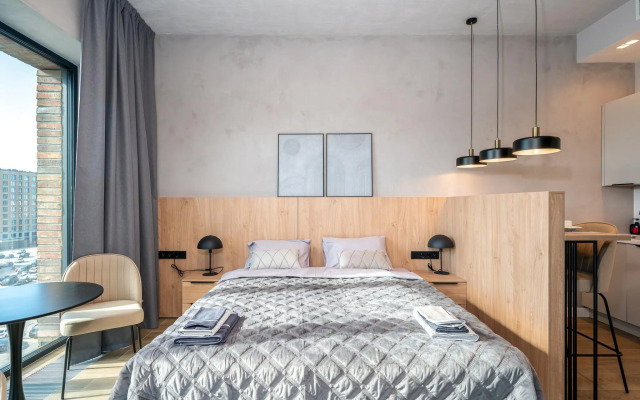 Студия на Набережной Макарова