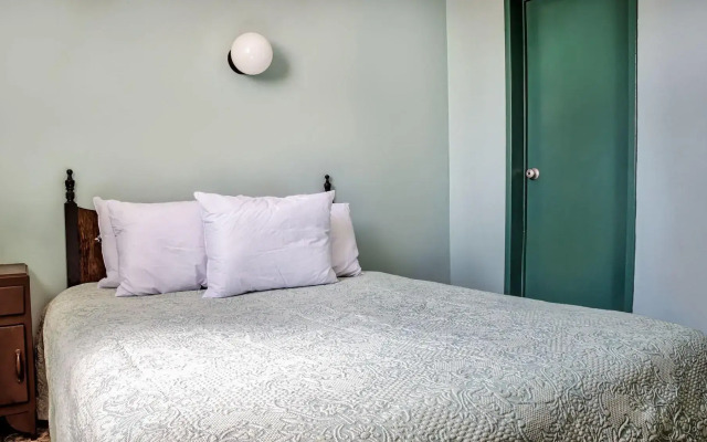 Hotel Emily