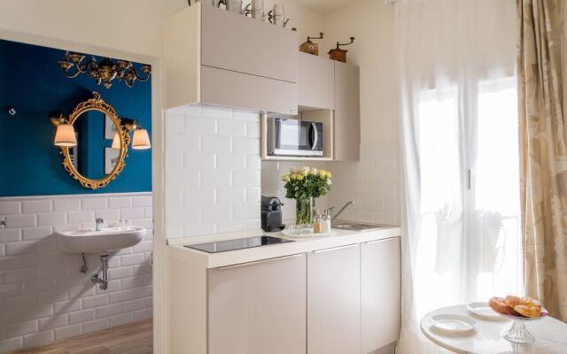 L'8 Boutique Apartments
