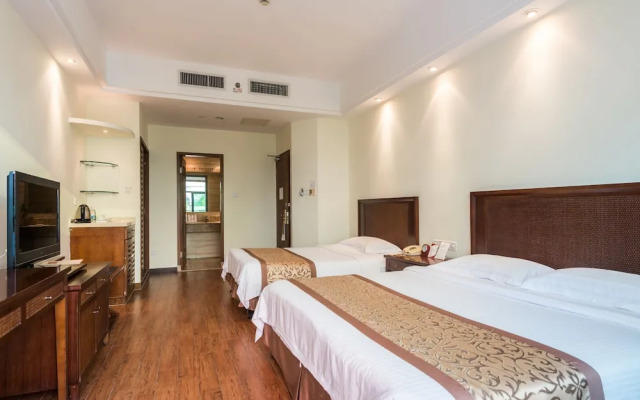 Sanya Baohong Hotel
