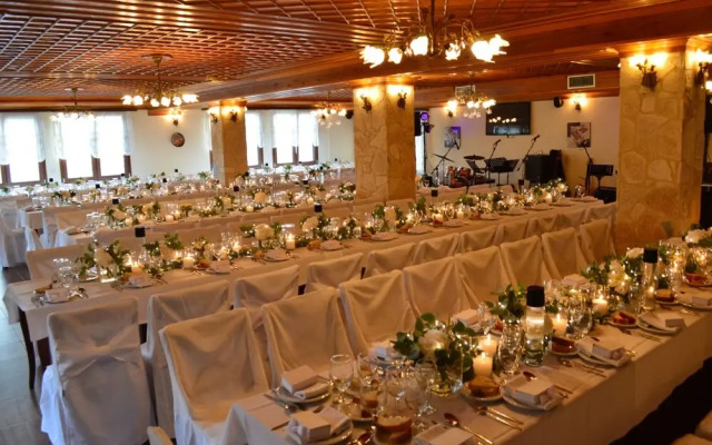 Lakmos Hotel