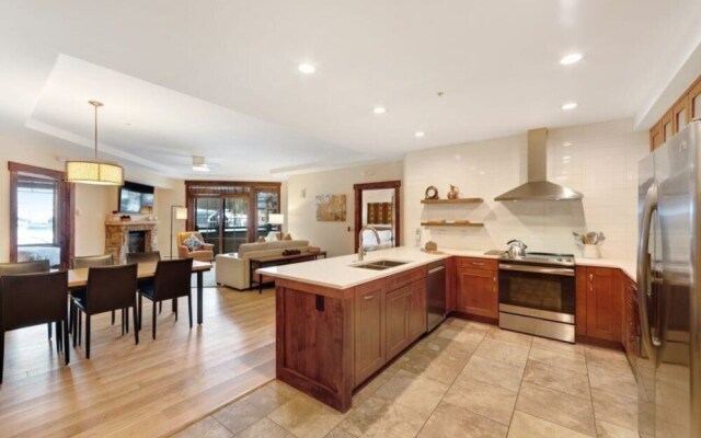 Breck_crystal_peak_7205