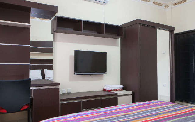 RedDoorz Plus near Isola UPI