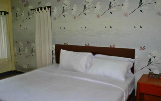 Village Indah Villas