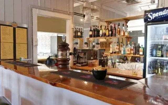 Nätra Motell & Restaurang