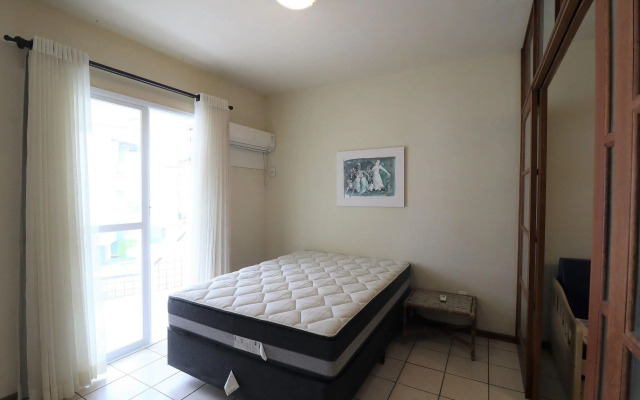 Apartamento para 6 pessoas com 2 banheiros - HB45F