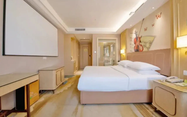 Vienna Hotel (Shenzhen Buji Metro Station)