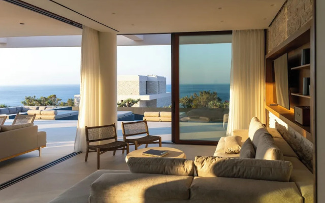 Seanatra Luxury Villas