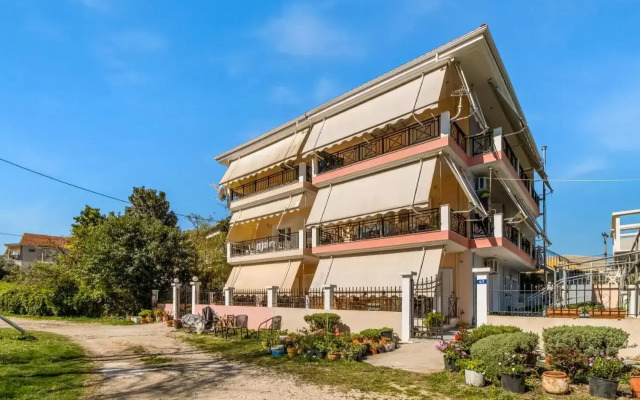 Paraskevi Apartments