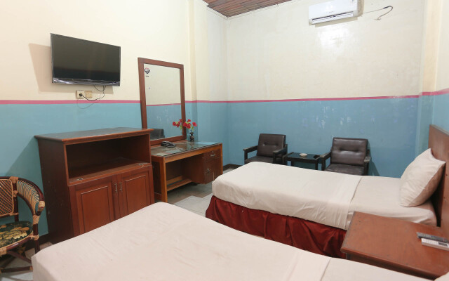 OYO 2057 Hotel Kharisma