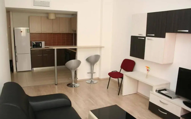 Top Rooms Aparthotel