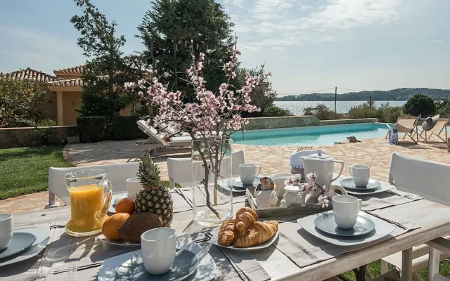 Luxurious Villa in Peloponnese With Pool