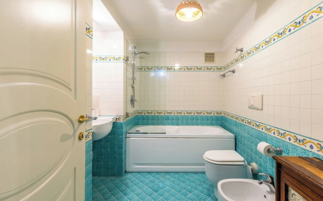 Santa Chiara Charming House With Terrace at Historical Center