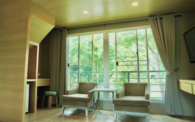 Tree Scape Mountain View Resort