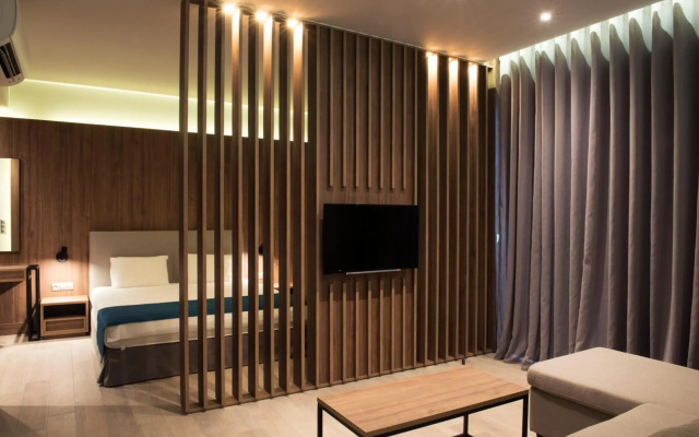 Mistral Hotel