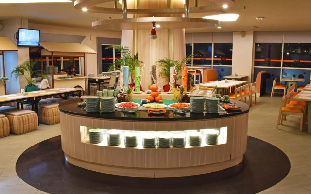 HARRIS Hotel & Conventions Ciumbuleuit Bandung