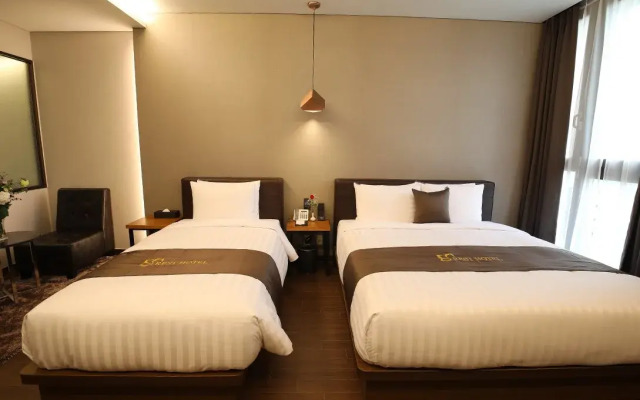 Rest Hotel