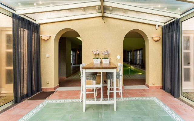 Beautiful Villa in Drunen With Private Heated Pool