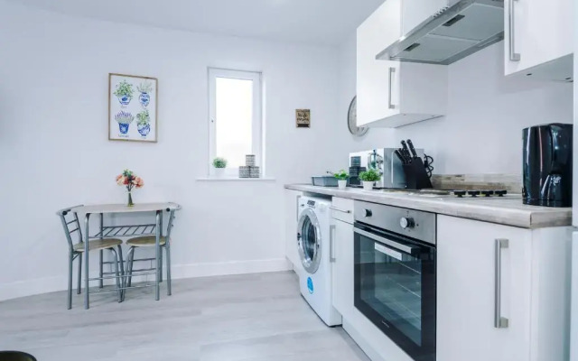 Lovely One Bedroom Apt In Liverpool City Centre