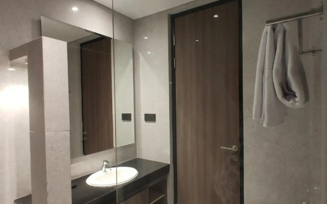 Eno Front One Hotel Semarang