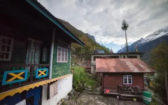 OurGuest Lachung Homestay