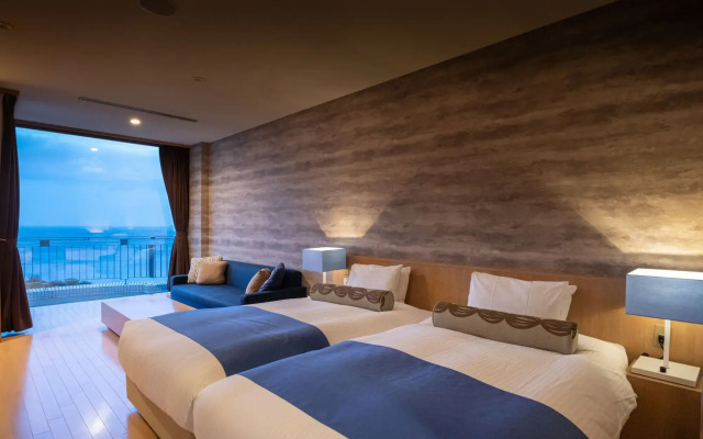 Fontaine Bleau Atami