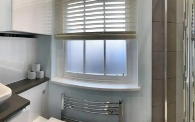 Superb One Bedroom Apartment in Soho