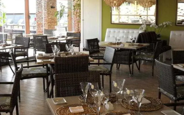 Boulevard 44 Boutique