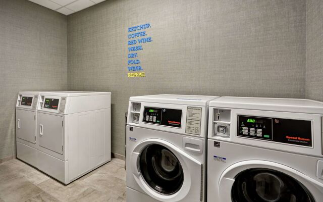 TRU by Hilton Denver