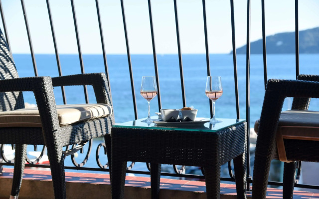 Best Western Plus La Corniche