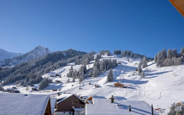 Chuenislodge3 neu&stilvoll, 2Balkone, echtes Bijou mit top-Aussicht