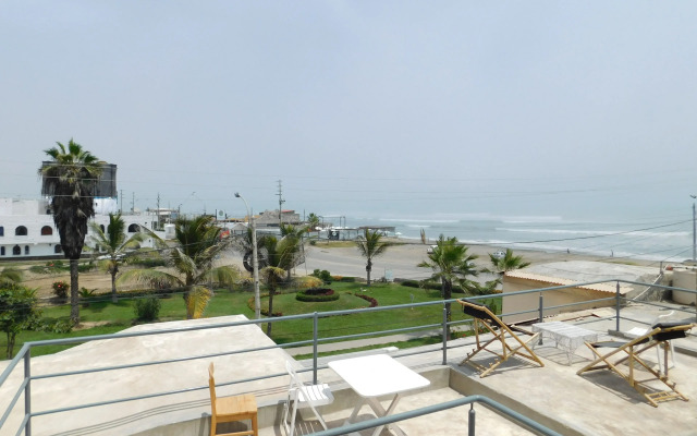 Nuna Chak Hostel & Café