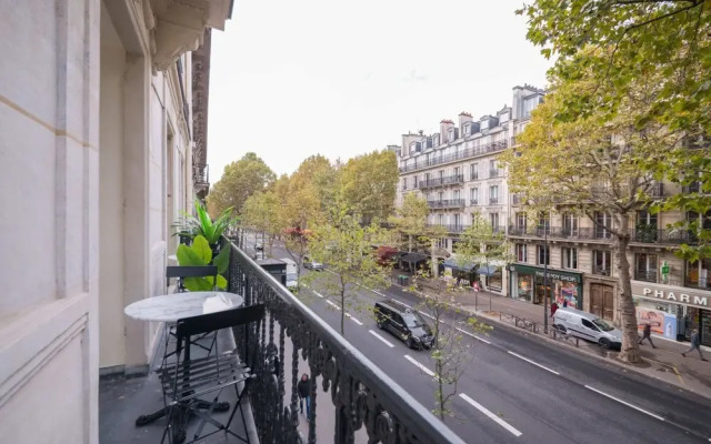 Modern and Cosy Flat in the Heart of Paris