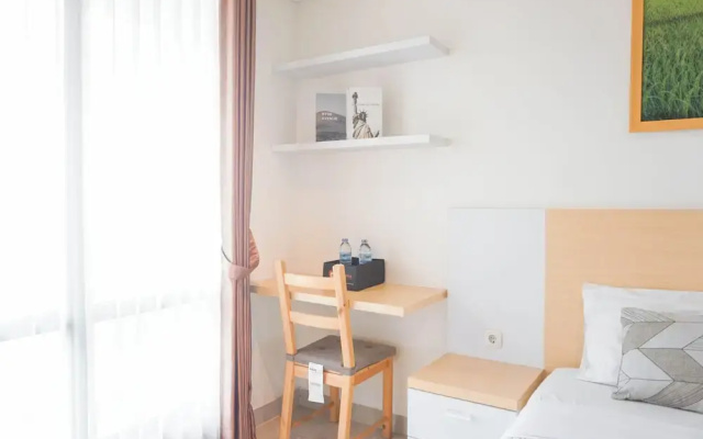 Cozy Look Studio Apartment At Lrt City Bekasi