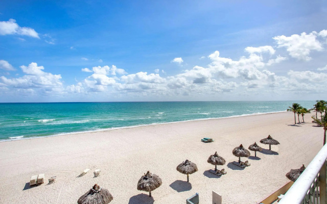 thunderbird beach hotel
