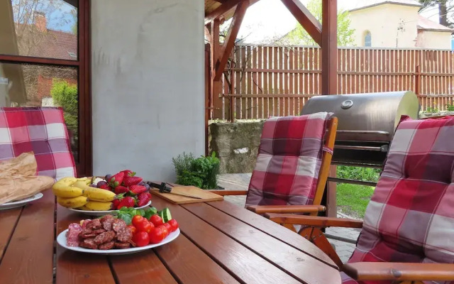 Modern Holiday Home in Cerny Dul With Garden