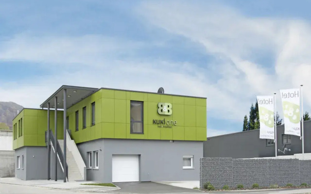 Bed and Breakfast Outlet Hotel