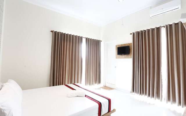 RedDoorz @ Taman Siswa