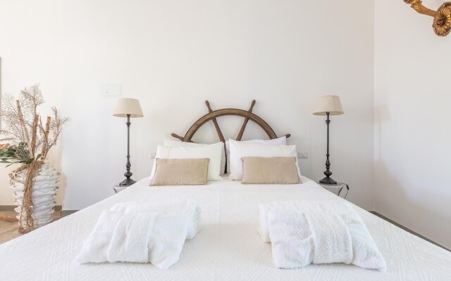 3666 Ca' Della Roccia by Perle di Puglia