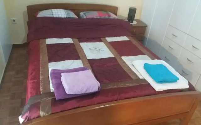 Anna Apartment in Kypseli