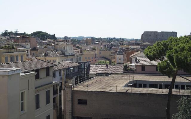 Colosseo & Colle Oppio Charming Apartment