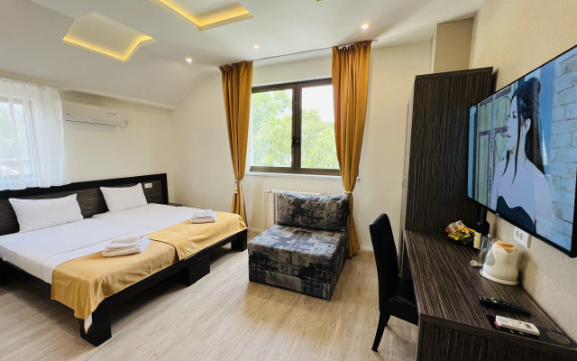 Side One Design Hotel
