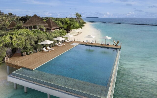 JW Marriott Maldives Resort & Spa